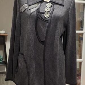 Elegant Gray Women's Blazer with Leaf Accents